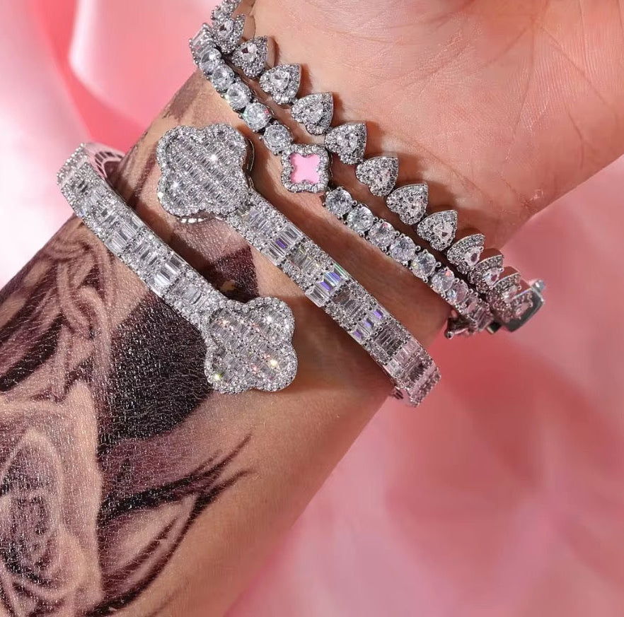 Full diamond clover bangle pink set